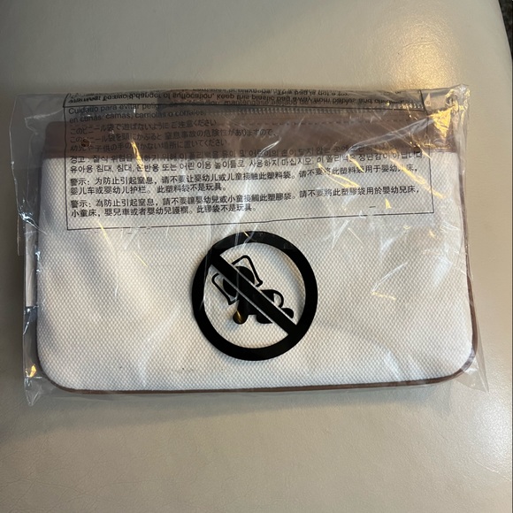 MICHAEL Michael Kors® Jet Set Charm Large Top Zip Wristlet - Picture 8 of 13